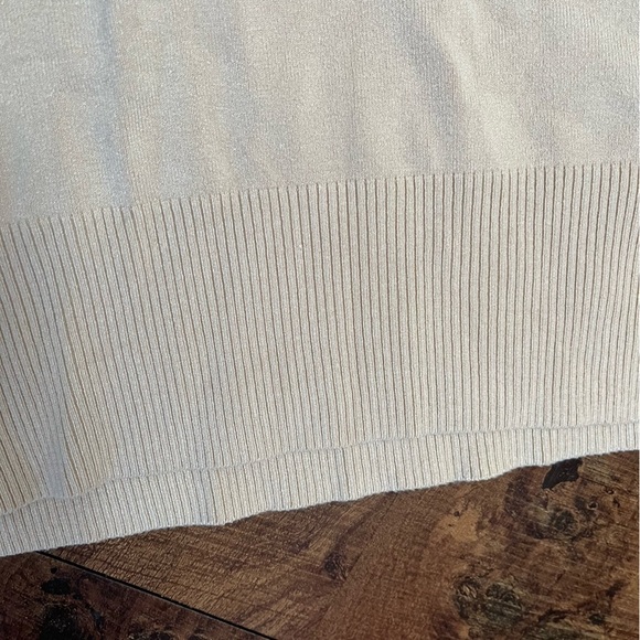 NWT BCBG Max Azria Womens hooded sweater Sz large - Picture 5 of 7